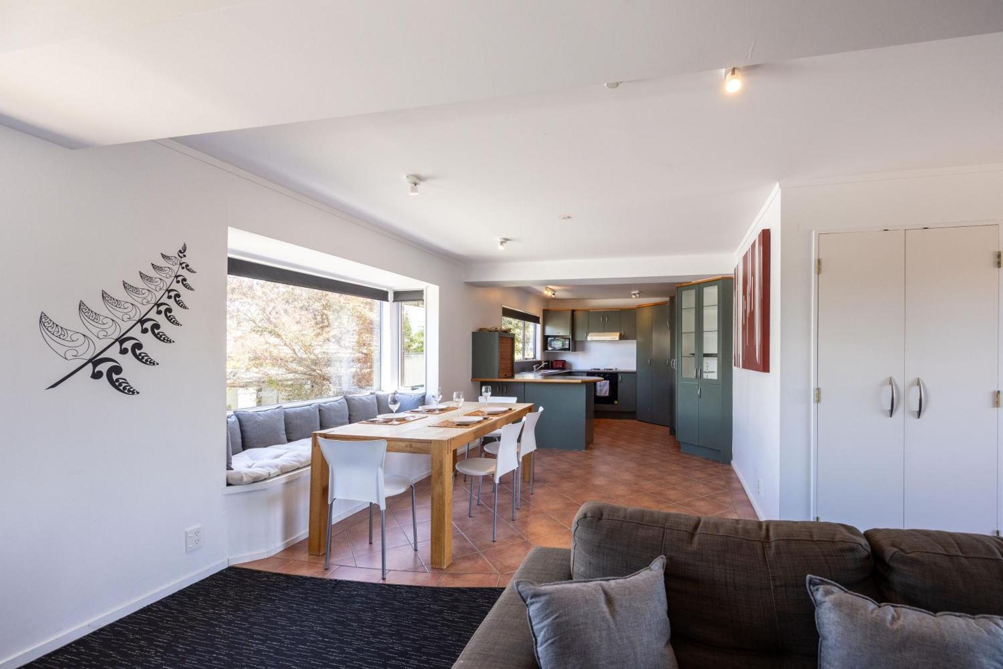 Haka House Taupo Hostel Екстериор снимка